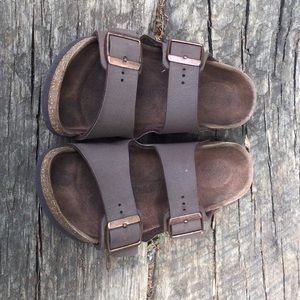 Girls size 32 (US 1/1.5) Birkenstock Arizona